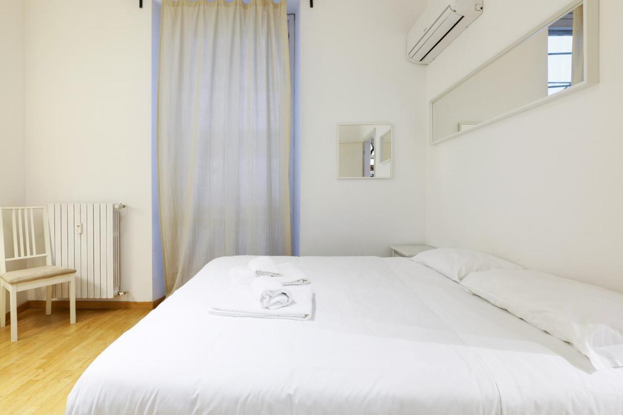 Luminoso Appartamento Con Balcone In Cadorna Μιλάνο Εξωτερικό φωτογραφία