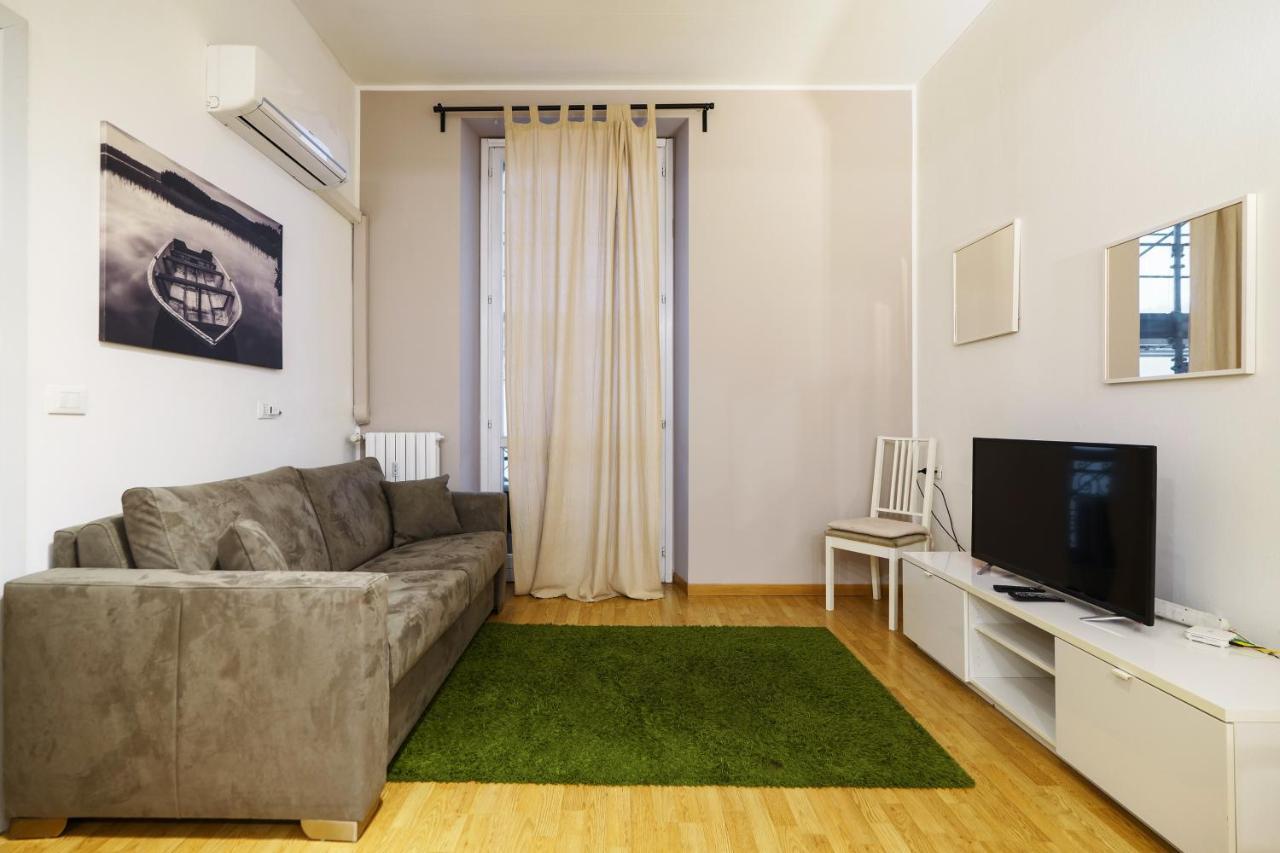 Luminoso Appartamento Con Balcone In Cadorna Μιλάνο Εξωτερικό φωτογραφία